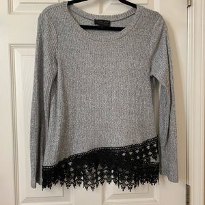 Mosaic & Co women’s long sleeves grey blouse